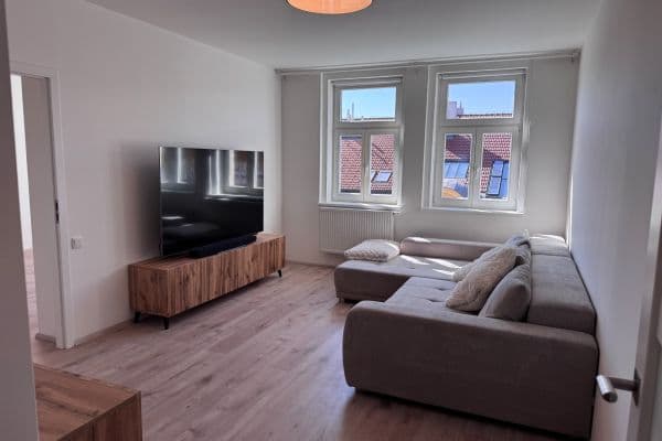 Pronájem bytu 3+1 92 m², Jana Zajíce, Praha Pronájem bytu 3+1 92 m², Jana Zajíce, Praha