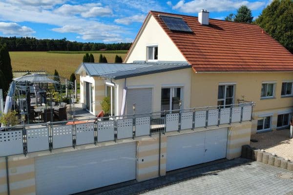 Prodej domu 234 m², pozemek 820 m², Alemannenweg 16, Rainau Buch Prodej domu 234 m², pozemek 820 m², Alemannenweg 16, Rainau Buch