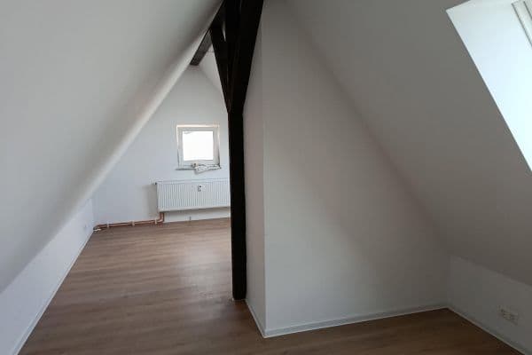 Pronájem bytu 3+1 52 m², Brockenbergstr. 1, Holzgerlingen Pronájem bytu 3+1 52 m², Brockenbergstr. 1, Holzgerlingen