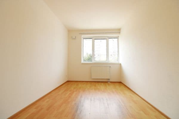 Pronájem bytu 2+kk 52 m², Jaroslava Holečka, Kladno Pronájem bytu 2+kk 52 m², Jaroslava Holečka, Kladno