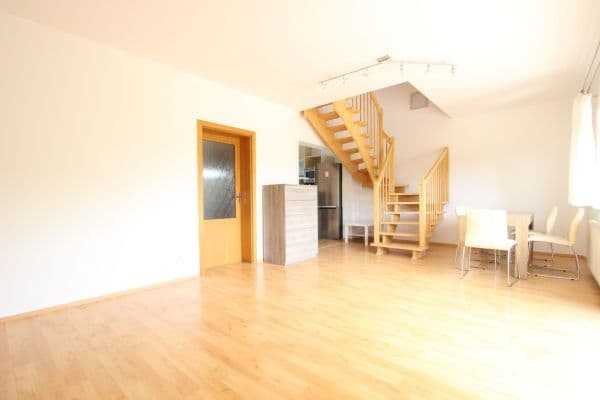 Pronájem domu 97 m², pozemek 59 m², Martinská, Kolín Pronájem domu 97 m², pozemek 59 m², Martinská, Kolín