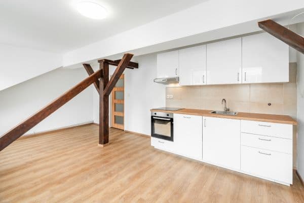 Prodej bytu 2+kk 50 m², Holečkova, Praha Prodej bytu 2+kk 50 m², Holečkova, Praha