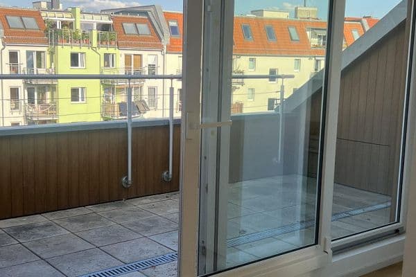 Pronájem bytu 5+1 130 m², Berlin, Berlín Pronájem bytu 5+1 130 m², Berlin, Berlín