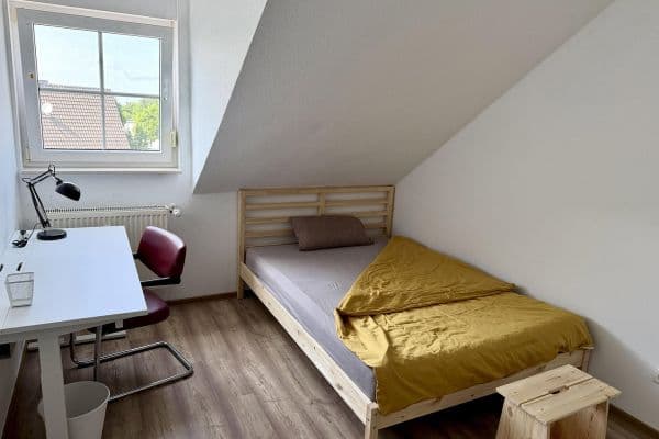 Pronájem bytu 6+1 93 m², Euskirchen Pronájem bytu 6+1 93 m², Euskirchen