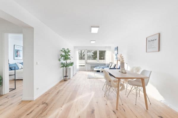 Prodej bytu 2+1 64 m², Stuttgart- Vaihingen Prodej bytu 2+1 64 m², Stuttgart- Vaihingen