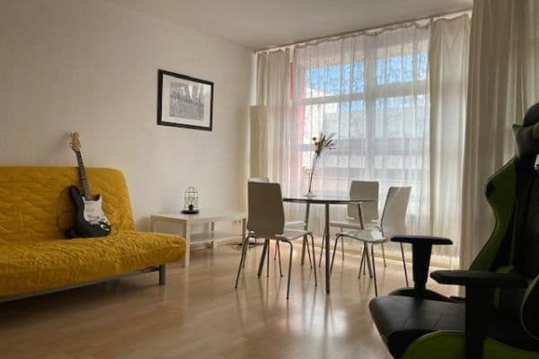 Pronájem bytu 1+1 43 m², Krumme Str. 75, Berlin, Berlín Pronájem bytu 1+1 43 m², Krumme Str. 75, Berlin, Berlín