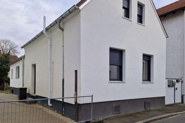 Prodej domu 110 m², pozemek 230 m², Ludwigshafen Friesenheim, Porýní-Falc Prodej domu 110 m², pozemek 230 m², Ludwigshafen Friesenheim, Porýní-Falc