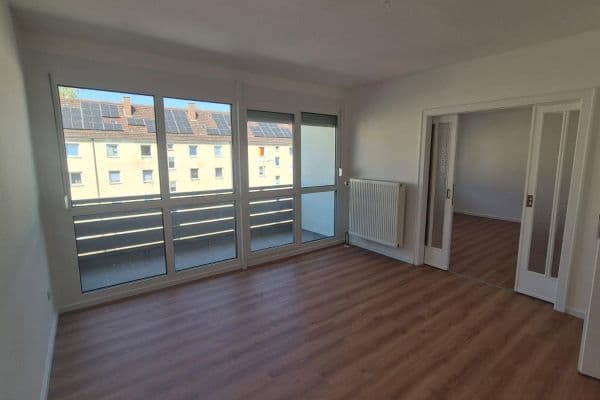 Pronájem bytu 3+1 74 m², Von-der-Tann-Straße 139, Nürnberg Pronájem bytu 3+1 74 m², Von-der-Tann-Straße 139, Nürnberg
