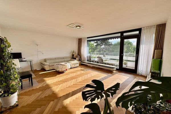 Prodej bytu 4+1 120 m², Herchenbachstr. 5, Düsseldorf, Severní Porýní-Vestfálsko Prodej bytu 4+1 120 m², Herchenbachstr. 5, Düsseldorf, Severní Porýní-Vestfálsko