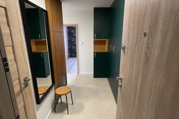 Pronájem bytu 2+1 52 m², Pod Strání, Mikulov, Jihomoravský kraj Pronájem bytu 2+1 52 m², Pod Strání, Mikulov, Jihomoravský kraj