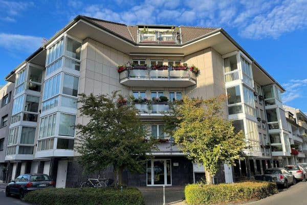 Pronájem bytu 1+1 57 m², Steinerstrasse 3, Bonn-Beuel Pronájem bytu 1+1 57 m², Steinerstrasse 3, Bonn-Beuel