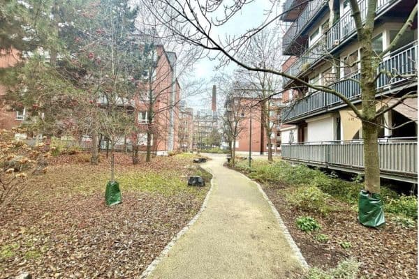 Pronájem bytu 3+1 42 m², Erich-Weinert-Str. 135A, Berlin-Prenzlauer Berg, Berlín Pronájem bytu 3+1 42 m², Erich-Weinert-Str. 135A, Berlin-Prenzlauer Berg, Berlín