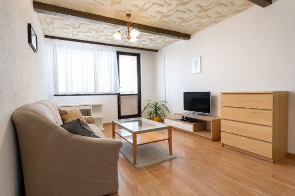 Pronájem bytu 2+kk 45 m², Poděbradova, Kladno, Středočeský kraj Pronájem bytu 2+kk 45 m², Poděbradova, Kladno, Středočeský kraj