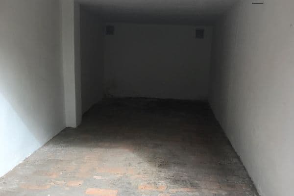 Pronájem garáže 18 m², Závišova, Praha Pronájem garáže 18 m², Závišova, Praha