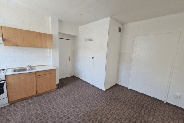 Pronájem bytu 1+kk 25 m², Husova, Nové Město pod Smrkem Pronájem bytu 1+kk 25 m², Husova, Nové Město pod Smrkem