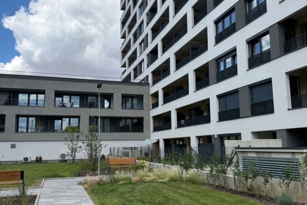 Pronájem bytu 1+kk 25 m², Poděbradská, Praha Pronájem bytu 1+kk 25 m², Poděbradská, Praha