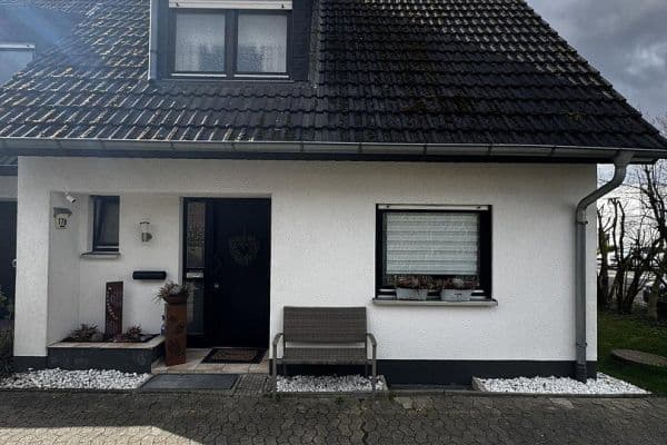 Pronájem domu 135 m², pozemek 298 m², Obere Strasse 17b, Detmold Pronájem domu 135 m², pozemek 298 m², Obere Strasse 17b, Detmold