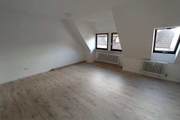 Pronájem bytu 3+1 86 m², Talstraße 7, Villingen-Schwenningen Pronájem bytu 3+1 86 m², Talstraße 7, Villingen-Schwenningen