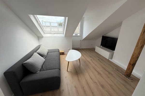 Pronájem bytu 2+1 50 m², Eynattener Str. 80, Cáchy, Severní Porýní-Vestfálsko Pronájem bytu 2+1 50 m², Eynattener Str. 80, Cáchy, Severní Porýní-Vestfálsko