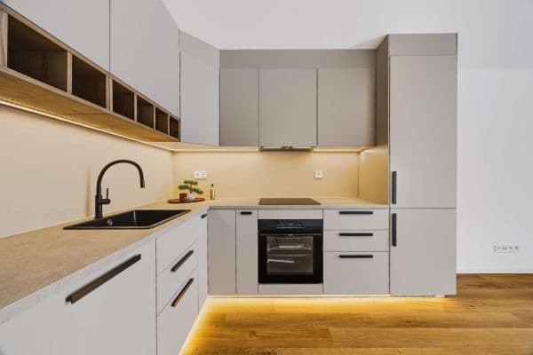 Prodej bytu 4+kk 71 m², Hekrova, Praha Prodej bytu 4+kk 71 m², Hekrova, Praha