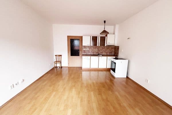 Pronájem bytu 1+kk 34 m², Mlýnská, Kolín, Středočeský kraj Pronájem bytu 1+kk 34 m², Mlýnská, Kolín, Středočeský kraj
