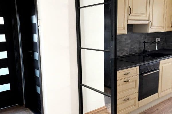 Pronájem bytu 3+1 84 m², Lvovská, Praha Pronájem bytu 3+1 84 m², Lvovská, Praha