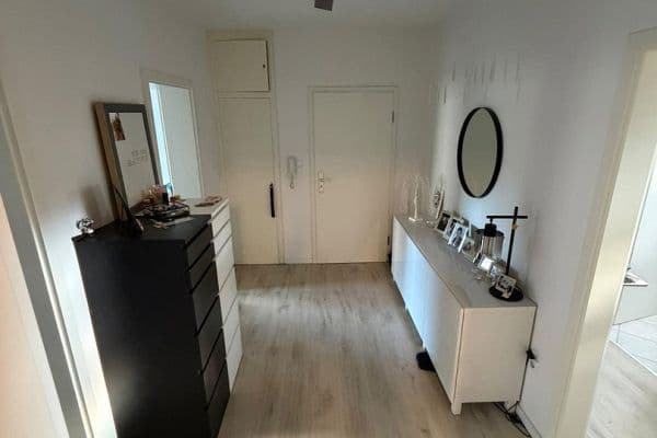 Pronájem bytu 3+1 78 m², Stettiner Str. 2, Bad Meinberg Pronájem bytu 3+1 78 m², Stettiner Str. 2, Bad Meinberg
