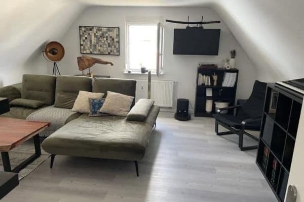 Pronájem bytu 2+1 46 m², Pfungstädter Str. 23, Griesheim Pronájem bytu 2+1 46 m², Pfungstädter Str. 23, Griesheim