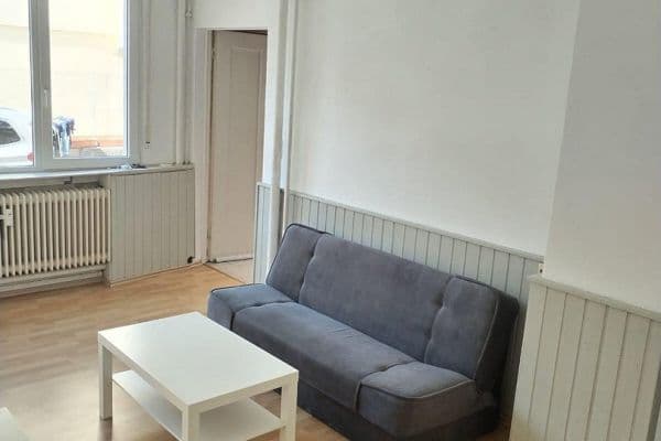 Pronájem bytu 2+1 55 m², Saalbaustraße 35, Darmstadt Pronájem bytu 2+1 55 m², Saalbaustraße 35, Darmstadt