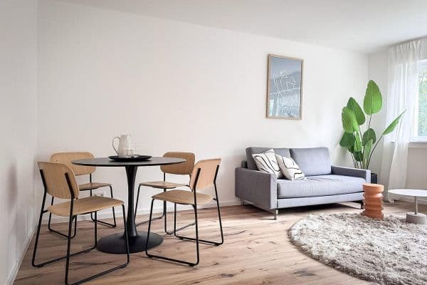 Prodej bytu 3+1 73 m², Tiroler Straße 80, Frankfurt, Hessen Prodej bytu 3+1 73 m², Tiroler Straße 80, Frankfurt, Hessen