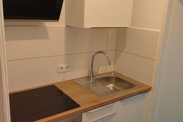 Pronájem bytu 2+1 46 m², Kaiserstraße 59, Kiel, Šlesvicko-Holštýnsko Pronájem bytu 2+1 46 m², Kaiserstraße 59, Kiel, Šlesvicko-Holštýnsko