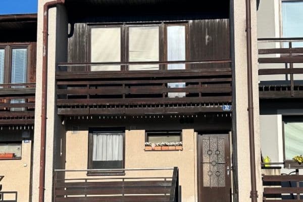 Prodej domu 150 m², pozemek 93 m², Za Lípou, Hradec Králové Prodej domu 150 m², pozemek 93 m², Za Lípou, Hradec Králové