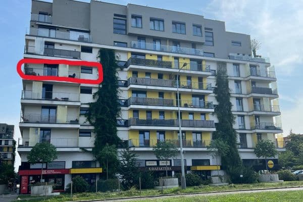 Pronájem bytu 1+kk 42 m², Počernická, Praha Pronájem bytu 1+kk 42 m², Počernická, Praha