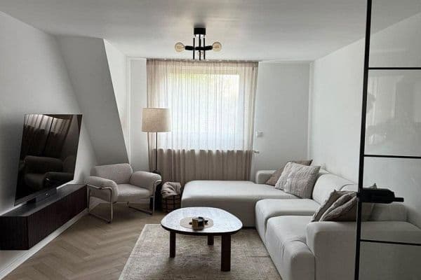 Prodej bytu 3+1 75 m², Duisburg Prodej bytu 3+1 75 m², Duisburg
