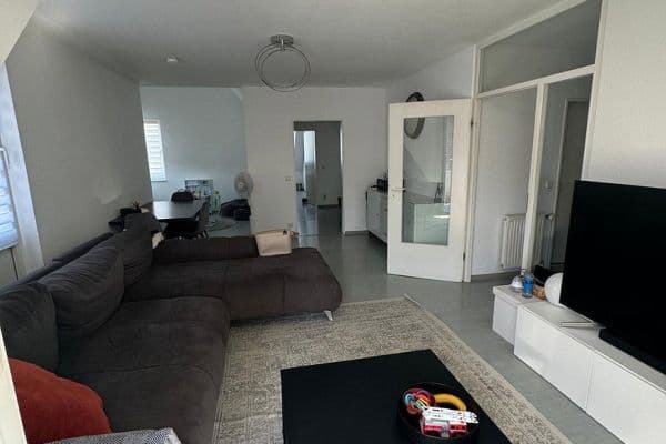 Pronájem bytu 3+kk 87 m², Berliner Straße 55, Niederkassel Pronájem bytu 3+kk 87 m², Berliner Straße 55, Niederkassel