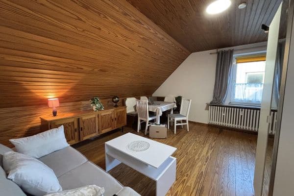 Pronájem bytu 1+1 24 m², Mühlenbroicher Weg 143, Düsseldorf Pronájem bytu 1+1 24 m², Mühlenbroicher Weg 143, Düsseldorf