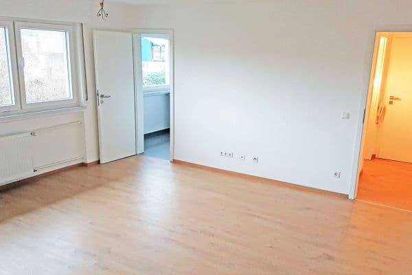 Pronájem bytu 1+1 36 m², Heimgartenstr. 53B, Stuttgart, Bádensko-Württembersko Pronájem bytu 1+1 36 m², Heimgartenstr. 53B, Stuttgart, Bádensko-Württembersko
