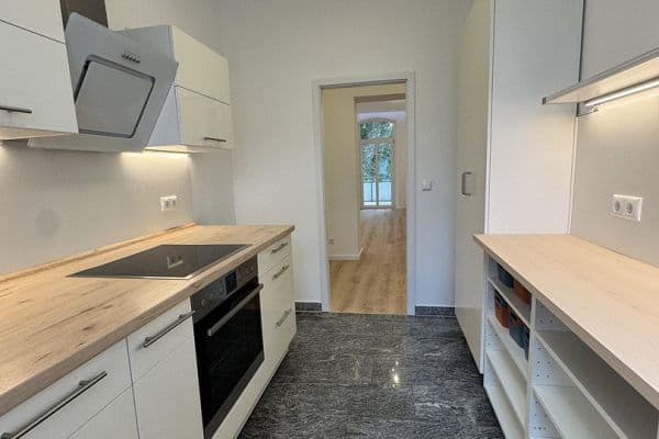 Pronájem bytu 2+1 70 m², Halle (Saale) Pronájem bytu 2+1 70 m², Halle (Saale)