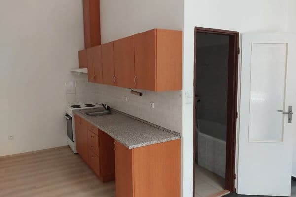 Pronájem bytu 2+kk 60 m², Presy, Chrudim Pronájem bytu 2+kk 60 m², Presy, Chrudim