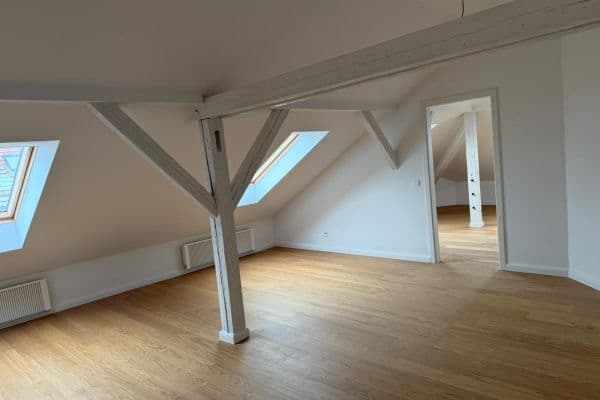 Pronájem bytu 2+1 82 m², Korunní, Praha Pronájem bytu 2+1 82 m², Korunní, Praha