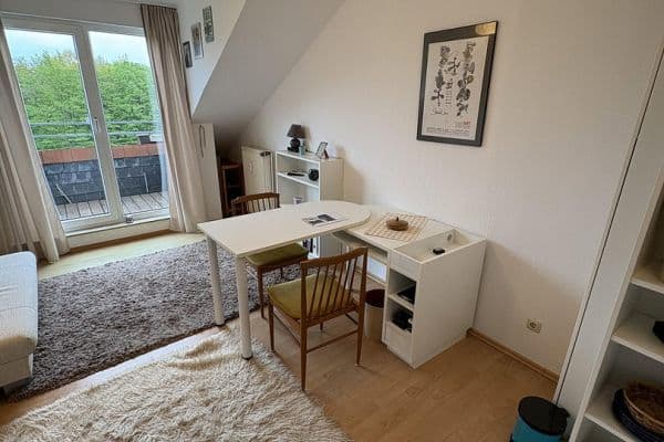 Pronájem bytu 1+1 26 m², Essen, Severní Porýní-Vestfálsko Pronájem bytu 1+1 26 m², Essen, Severní Porýní-Vestfálsko