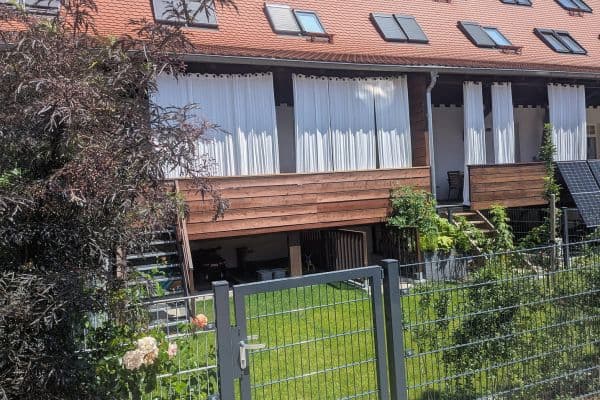 Pronájem domu 175 m², pozemek 225 m², Bahnhofstrasse 19, Obertraubling Pronájem domu 175 m², pozemek 225 m², Bahnhofstrasse 19, Obertraubling