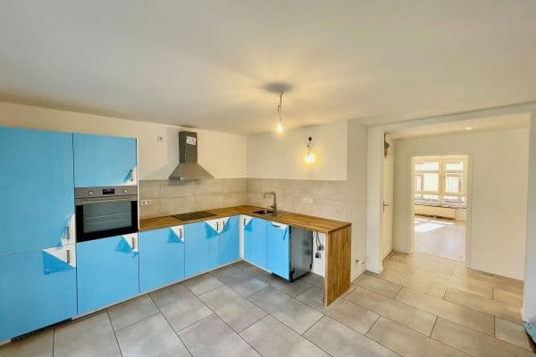 Pronájem bytu 2+1 60 m², St.-Franziskus-Str. 9, Kaiserslautern, Porýní-Falc Pronájem bytu 2+1 60 m², St.-Franziskus-Str. 9, Kaiserslautern, Porýní-Falc