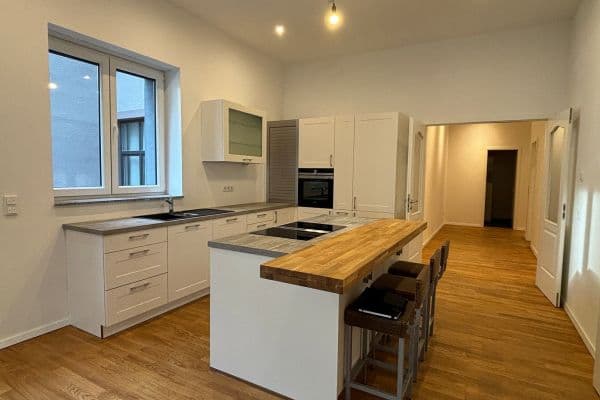 Pronájem bytu 3+kk 114 m², Frankfurt am Main, Hessen Pronájem bytu 3+kk 114 m², Frankfurt am Main, Hessen