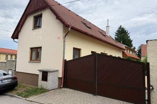 Pronájem domu 150 m², pozemek 50 m², Polní, Velké Přílepy Pronájem domu 150 m², pozemek 50 m², Polní, Velké Přílepy