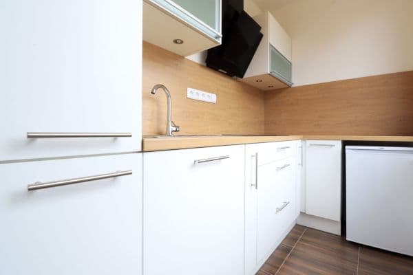 Pronájem bytu 1+kk 27 m², Ostravská, Kladno Pronájem bytu 1+kk 27 m², Ostravská, Kladno