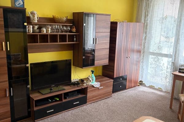 Prodej bytu 2+kk 40 m², sídl. Hůrka, Kralupy nad Vltavou Prodej bytu 2+kk 40 m², sídl. Hůrka, Kralupy nad Vltavou
