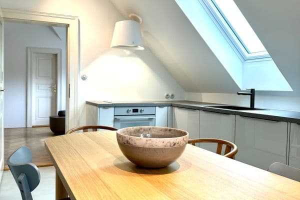 Pronájem bytu 3+1 144 m², Benešovská, Praha Pronájem bytu 3+1 144 m², Benešovská, Praha