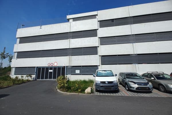 Pronájem garáže 17 m², Bryksova, Praha Pronájem garáže 17 m², Bryksova, Praha