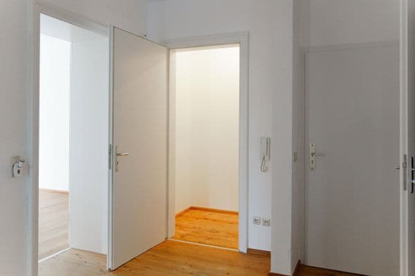 Pronájem bytu 3+1 77 m², Vogelmauer 45, Augsburg Pronájem bytu 3+1 77 m², Vogelmauer 45, Augsburg